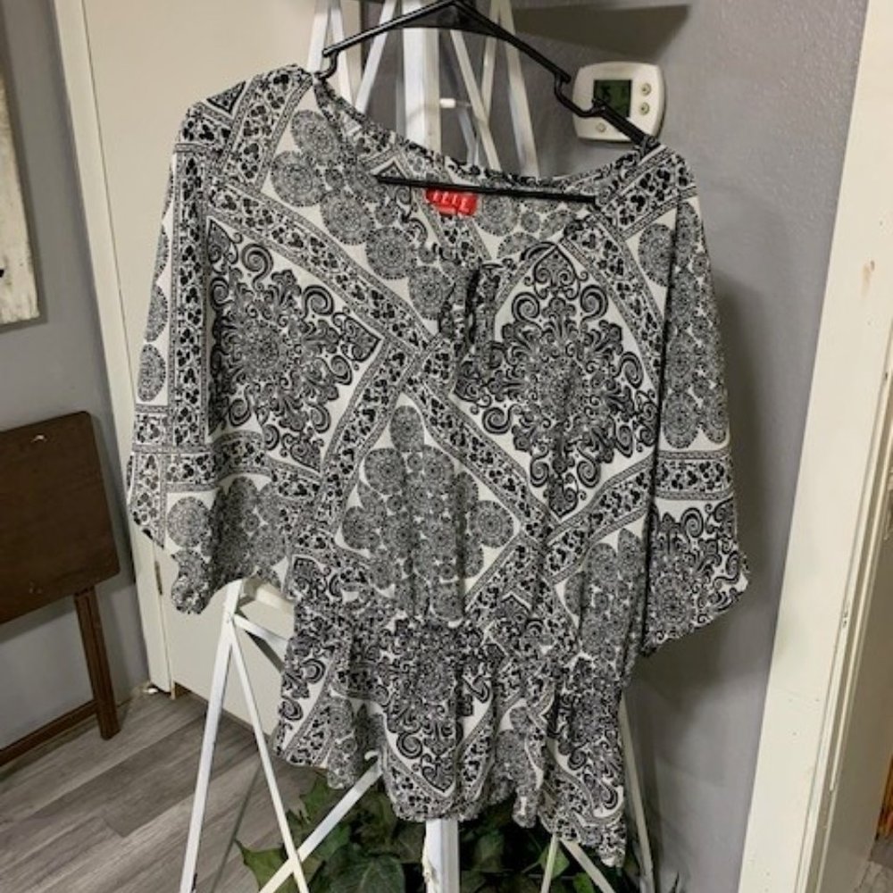 Elle Black and White See Through Blouse Size XL